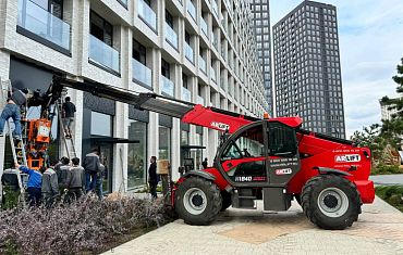 Необычное решения для монтаж стеклопакетов техникой Арлифт