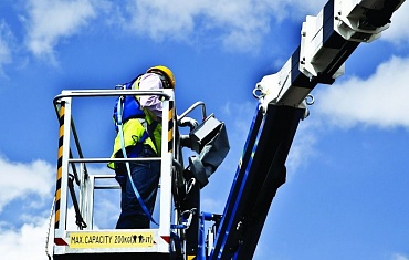 Подъем людей с помощью спайдер-вышки