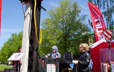 Выставка в Екатеринбурге "Дерево+Дом. Коттедж. Дача"