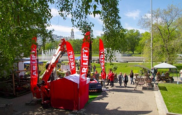 Выставка в Екатеринбурге "Дерево+Дом. Коттедж. Дача"